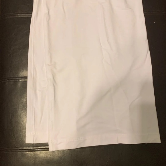 Lululemon flowy capri size 8 - Picture 3 of 5